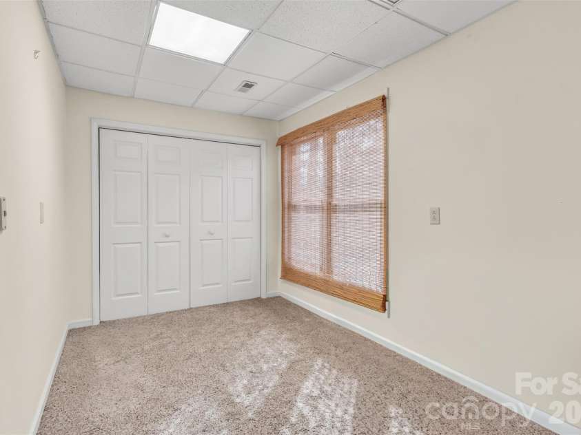 3 Lake Ridge Road, Clover, SC 29710.  MLS# CAR4326905, YatesRealty ID 17166. 