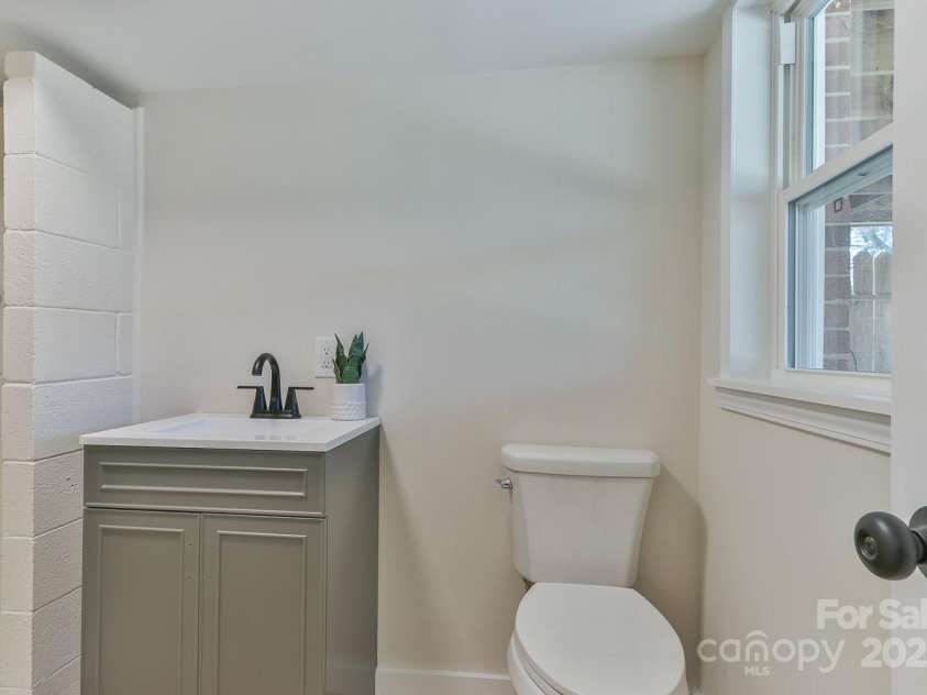 3617 12th Street Drive, Hickory, NC 28601.  MLS# CAR4223807, YatesRealty ID 17168. Basement full bath