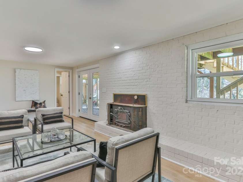 3617 12th Street Drive, Hickory, NC 28601.  MLS# CAR4223807, YatesRealty ID 17168. Family room