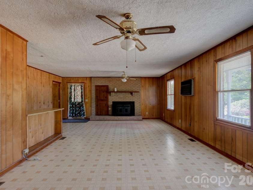 22271 Hwy 151 Highway, McBee, SC 29101.  MLS# CAR4371910, YatesRealty ID 17170. 