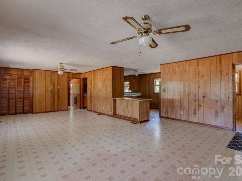 22271 Hwy 151 Highway, McBee, SC 29101.  MLS# CAR4371910, YatesRealty ID 17170. 
