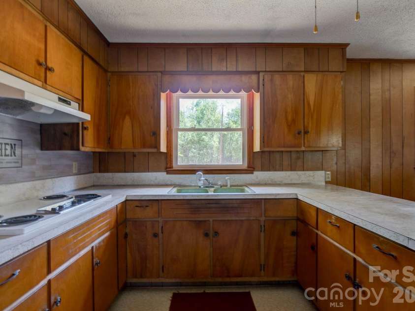 22271 Hwy 151 Highway, McBee, SC 29101.  MLS# CAR4371910, YatesRealty ID 17170. 