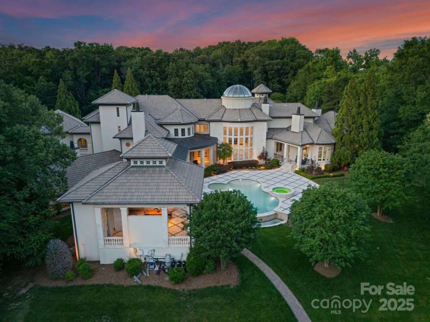 2926 Crane Road, Waxhaw, NC 28173.  MLS# CAR4262741, YatesRealty ID 17171. 