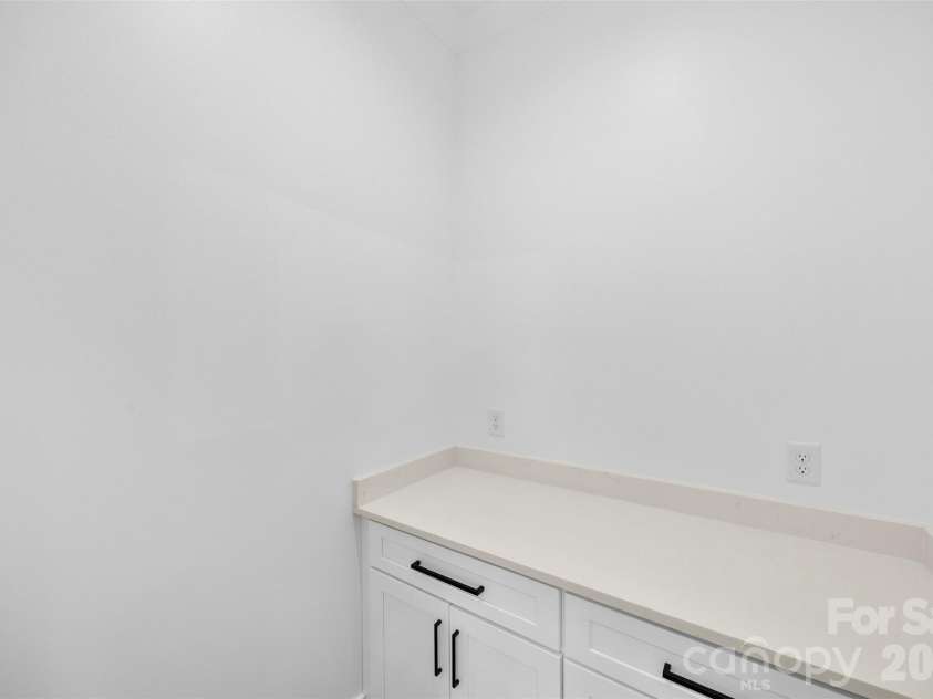 508 Pine Street, Landis, NC 28088.  MLS# CAR4368273, YatesRealty ID 17171. 