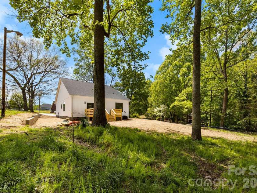508 Pine Street, Landis, NC 28088.  MLS# CAR4368273, YatesRealty ID 17171. 