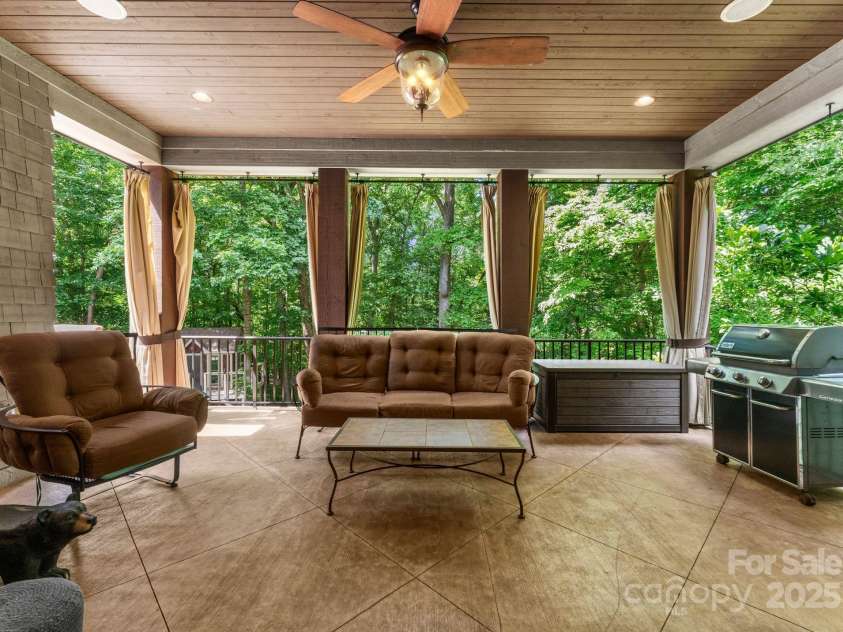 12835 Ninebark Trail, Charlotte, NC 28278.  MLS# CAR4255280, YatesRealty ID 17172. 