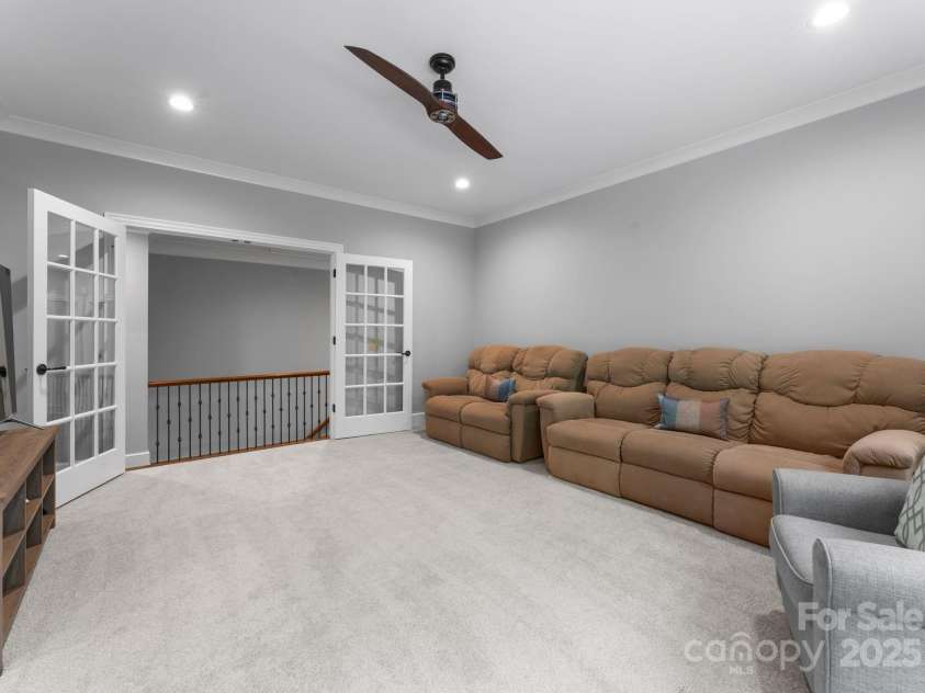 12835 Ninebark Trail, Charlotte, NC 28278.  MLS# CAR4255280, YatesRealty ID 17172. 