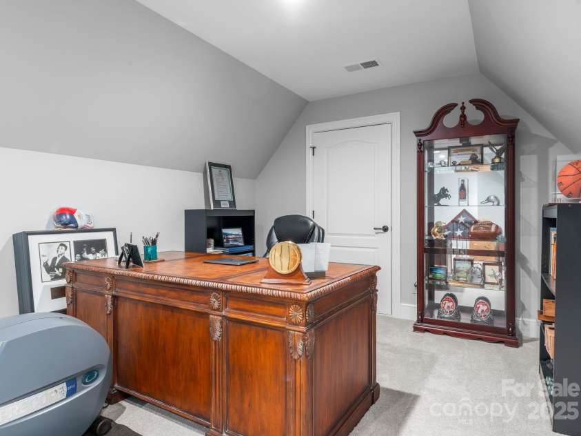 12835 Ninebark Trail, Charlotte, NC 28278.  MLS# CAR4255280, YatesRealty ID 17172. 