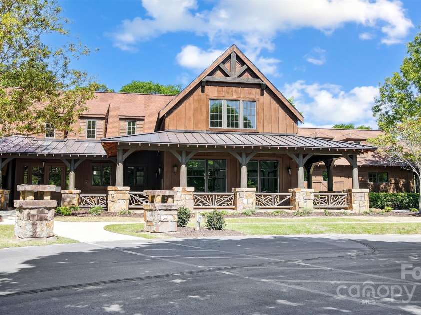 12835 Ninebark Trail, Charlotte, NC 28278.  MLS# CAR4255280, YatesRealty ID 17172. 