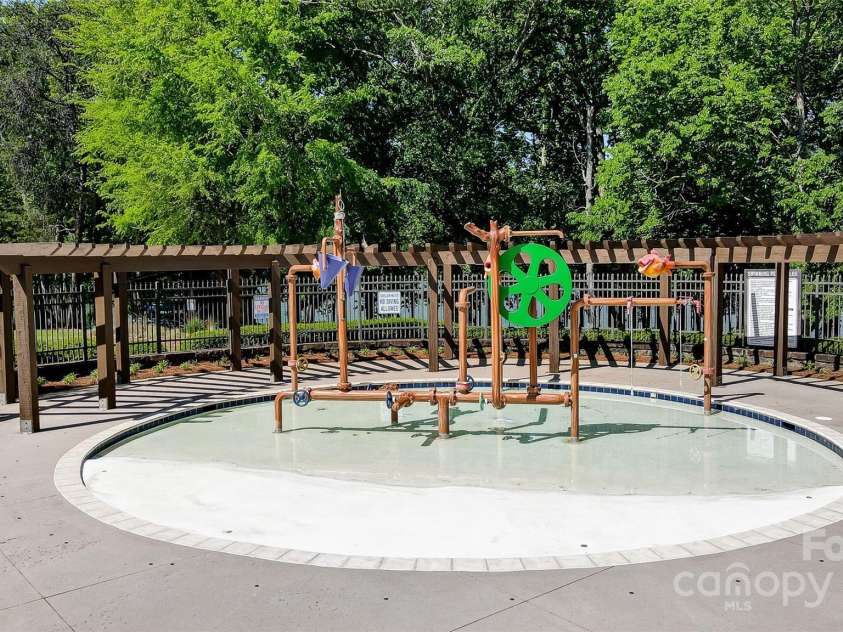 12835 Ninebark Trail, Charlotte, NC 28278.  MLS# CAR4255280, YatesRealty ID 17172. 