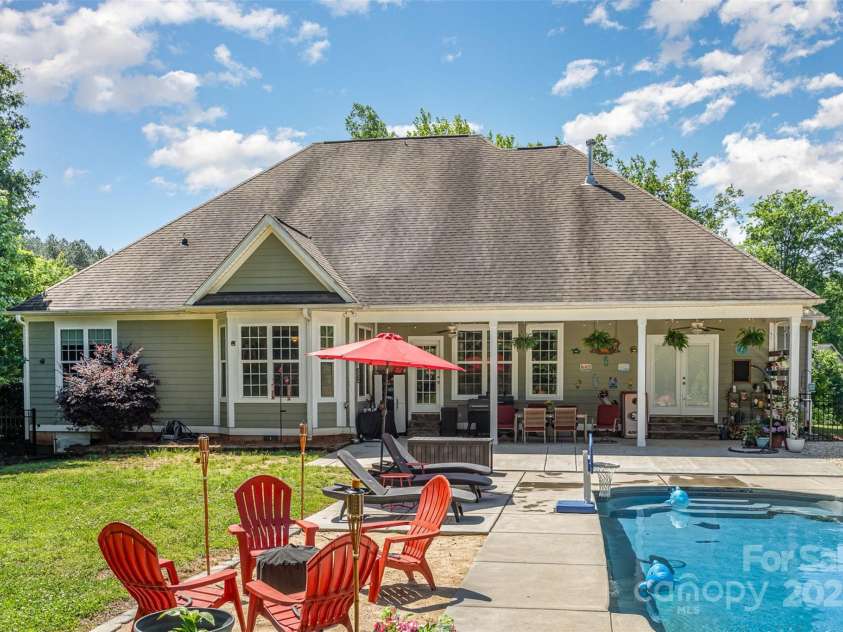 6603 Havencrest Drive, Denver, NC 28037.  MLS# CAR4254703, YatesRealty ID 17173. 