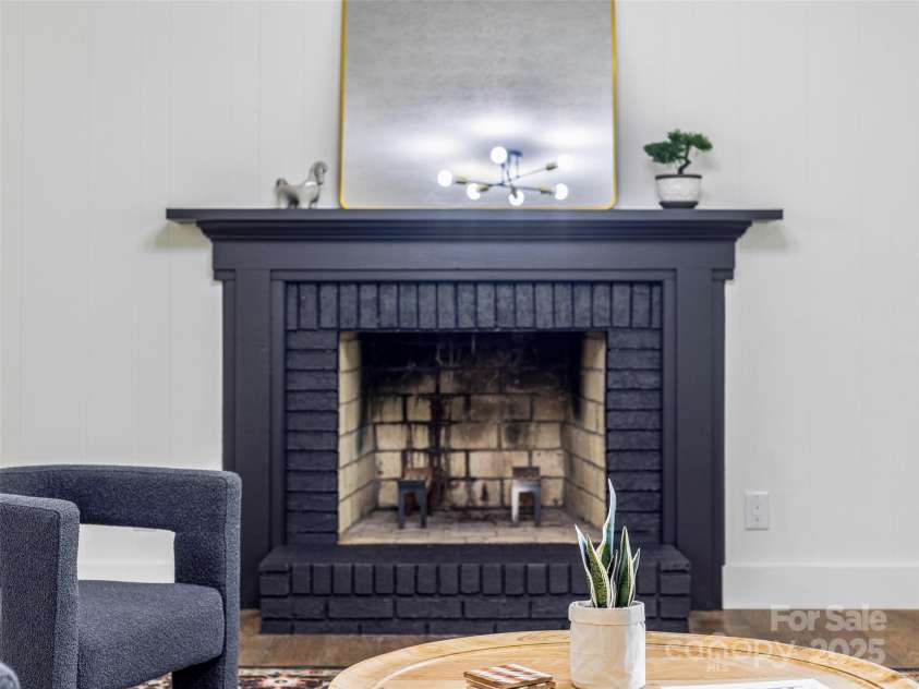 3 Acorn Road, Asheville, NC 28804.  MLS# CAR4277368, YatesRealty ID 17174. Wood burning fireplace.