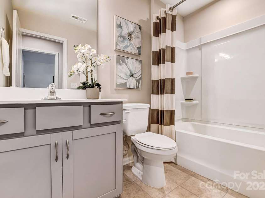 8038 Downy Oak Lane, Charlotte, NC 28269.  MLS# CAR4243397, YatesRealty ID 17175. For representation purposes of floorplan only, actual homesite is under construction and design and structural options may vary