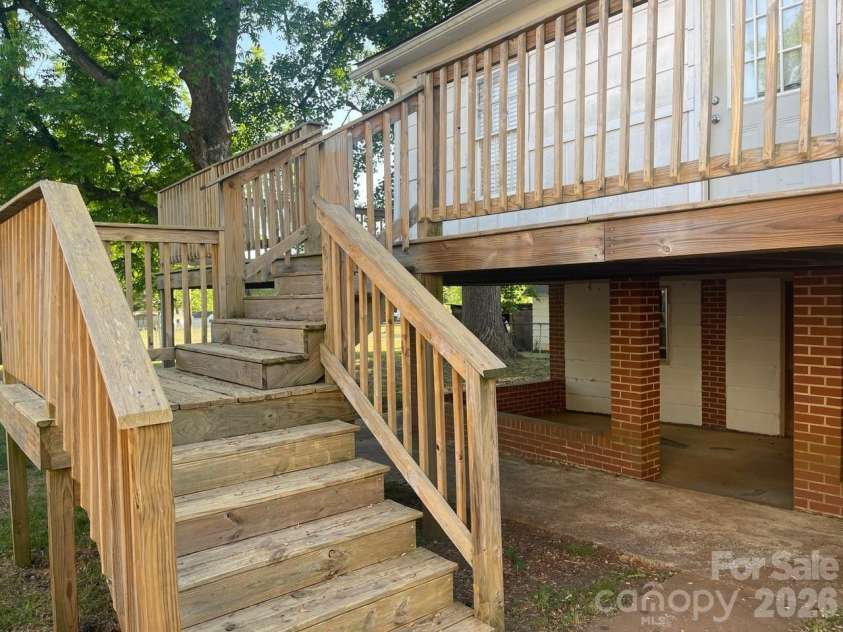 119 Pine Street, Badin, NC 28009.  MLS# CAR4374357, YatesRealty ID 17177. 