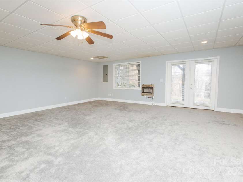 89 Bobcat Path, Marion, NC 28752.  MLS# CAR4322653, YatesRealty ID 17177. 