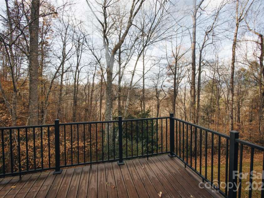 89 Bobcat Path, Marion, NC 28752.  MLS# CAR4322653, YatesRealty ID 17177. 