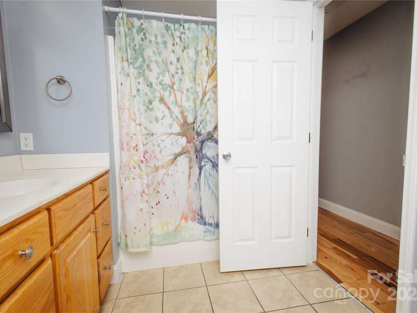 89 Bobcat Path, Marion, NC 28752.  MLS# CAR4322653, YatesRealty ID 17177. 