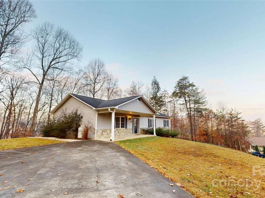 89 Bobcat Path, Marion, NC 28752.  MLS# CAR4322653, YatesRealty ID 17177. 