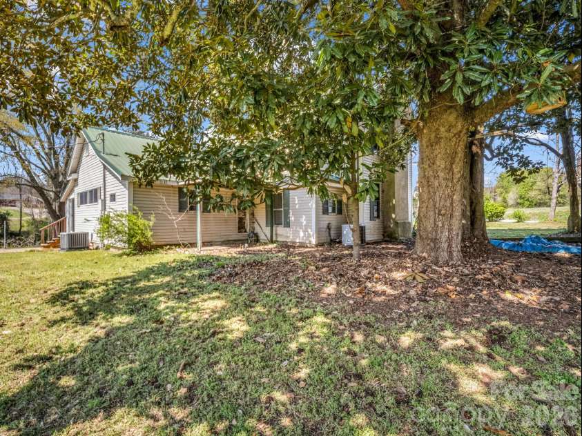 1282 Old US 74 Highway, Ellenboro, NC 28040.  MLS# CAR4365244, YatesRealty ID 17178. 