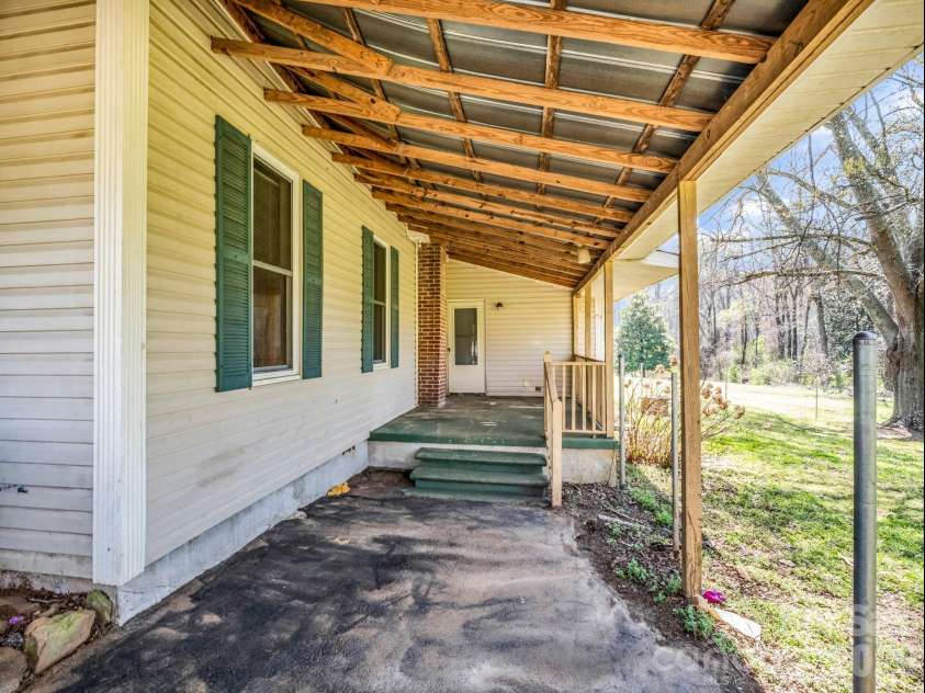 1282 Old US 74 Highway, Ellenboro, NC 28040.  MLS# CAR4365244, YatesRealty ID 17178. 
