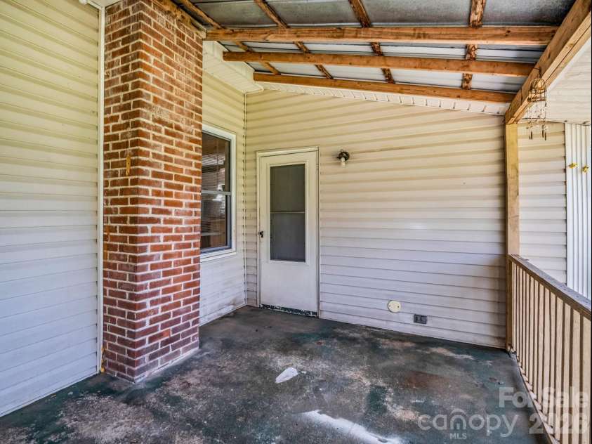 1282 Old US 74 Highway, Ellenboro, NC 28040.  MLS# CAR4365244, YatesRealty ID 17178. 