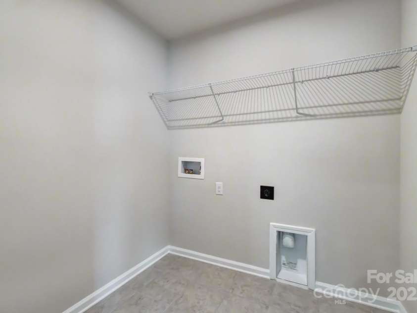 8042 Downy Oak Lane, Charlotte, NC 28269.  MLS# CAR4243405, YatesRealty ID 17178. For representation purposes of floorplan only, actual homesite is under construction and design and structural options may vary