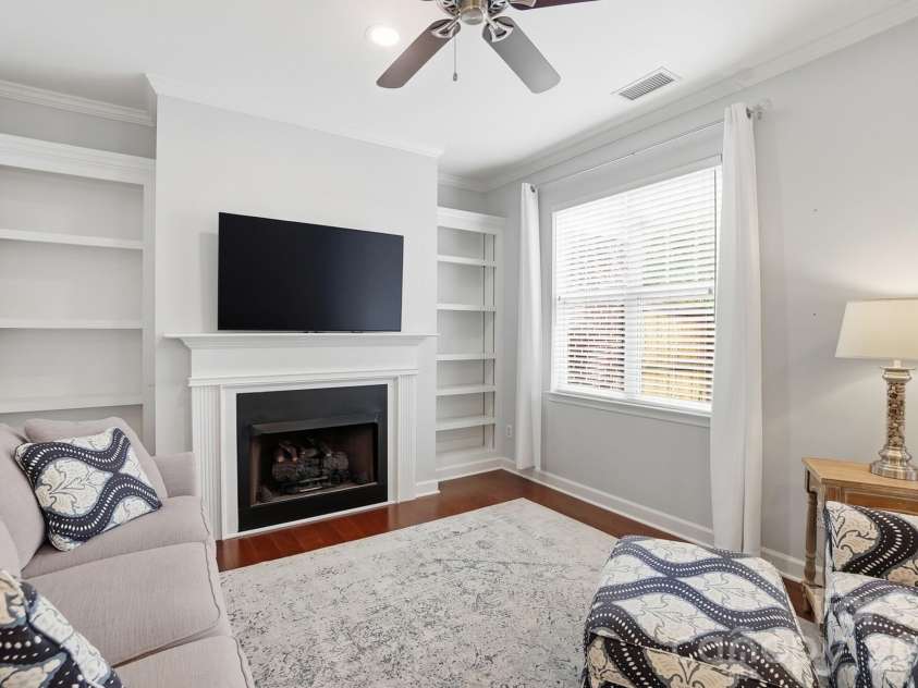 19512 Topgallant Drive, Cornelius, NC 28031.  MLS# CAR4375197, YatesRealty ID 17179. 