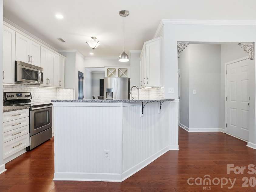 19512 Topgallant Drive, Cornelius, NC 28031.  MLS# CAR4375197, YatesRealty ID 17179. 