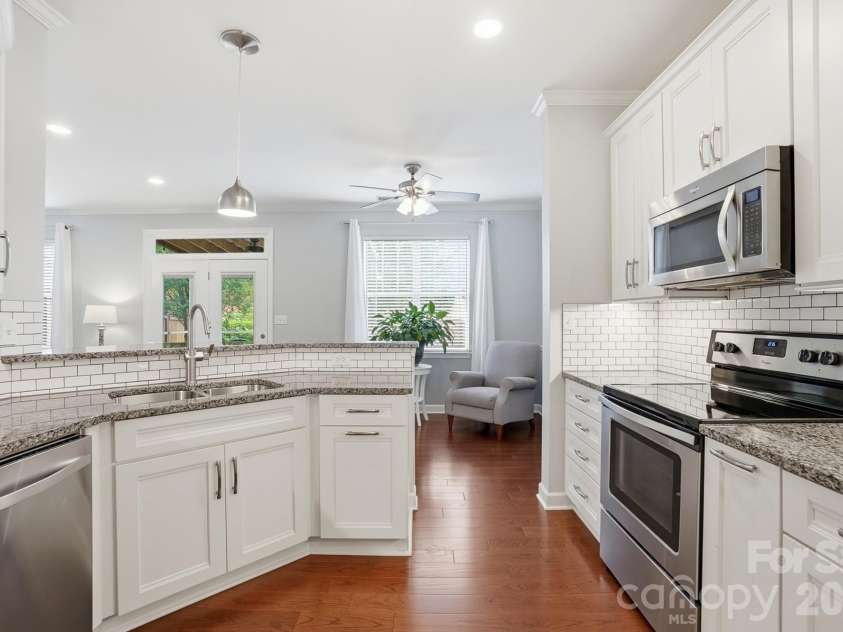 19512 Topgallant Drive, Cornelius, NC 28031.  MLS# CAR4375197, YatesRealty ID 17179. 