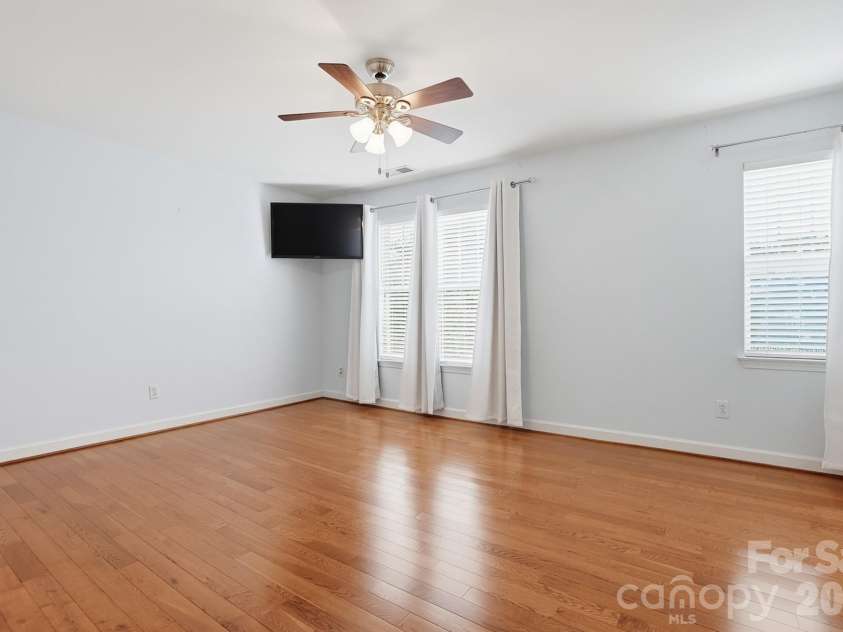19512 Topgallant Drive, Cornelius, NC 28031.  MLS# CAR4375197, YatesRealty ID 17179. 