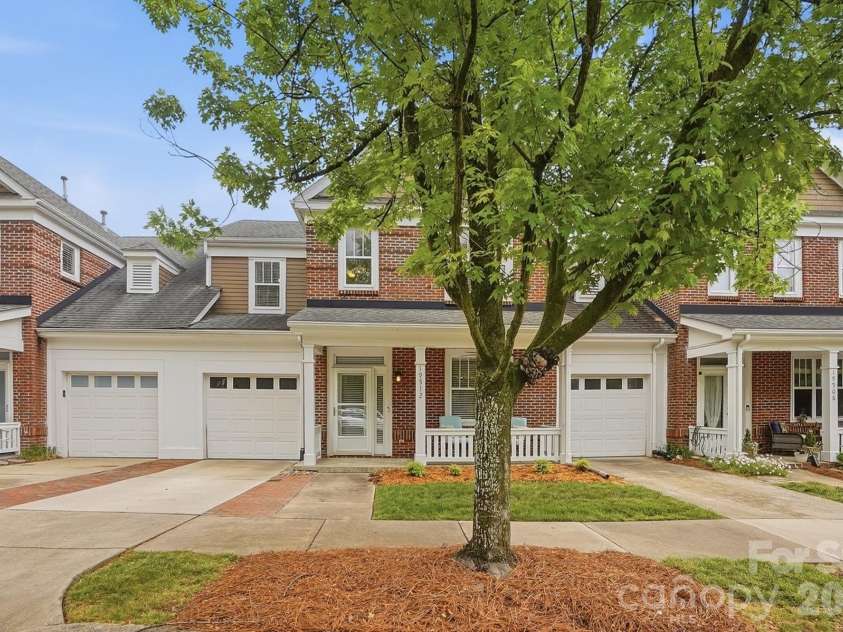19512 Topgallant Drive, Cornelius, NC 28031.  MLS# CAR4375197, YatesRealty ID 17179. 