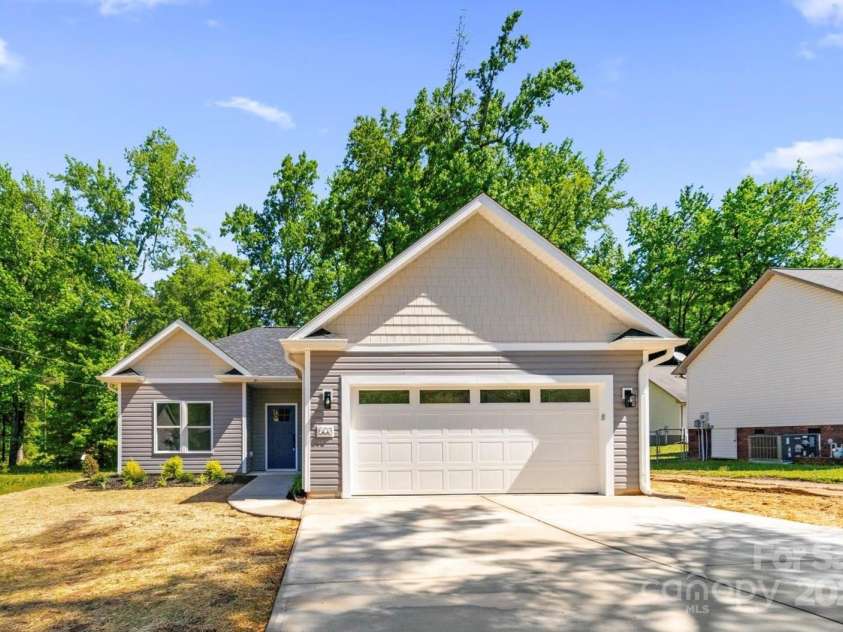 503 Eddleman Road, Kannapolis, NC 28083.  MLS# CAR4249834, YatesRealty ID 17179. 