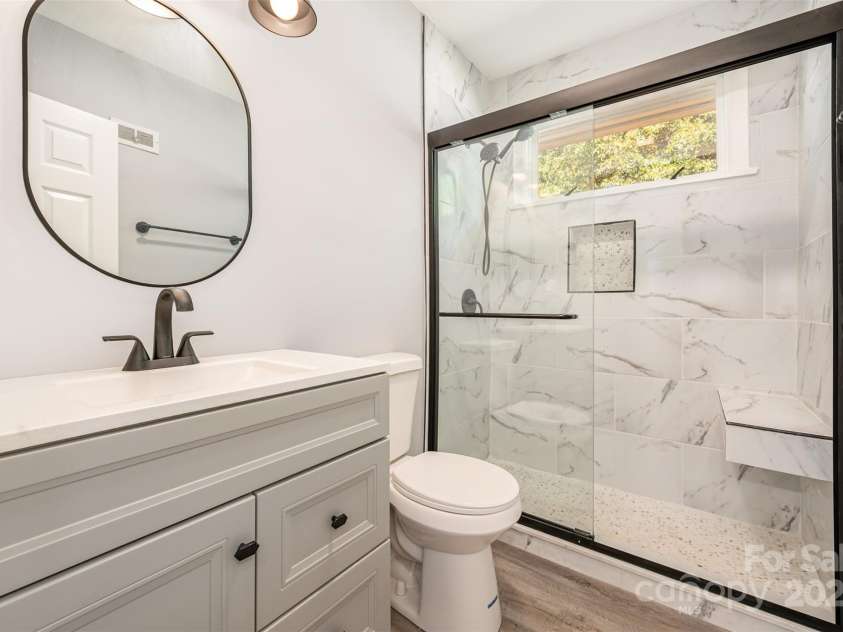 1015 Andover Road, Charlotte, NC 28211.  MLS# CAR4313670, YatesRealty ID 1718. 