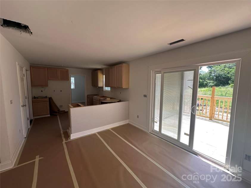 184 Maplewood Lane, Taylorsville, NC 28681.  MLS# CAR4208493, YatesRealty ID 1718. 