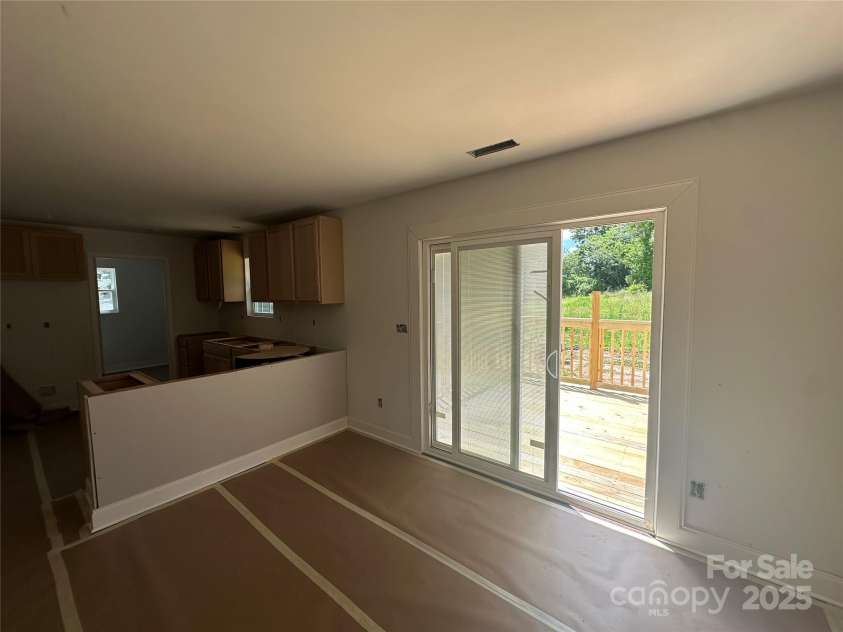 184 Maplewood Lane, Taylorsville, NC 28681.  MLS# CAR4208493, YatesRealty ID 1718. 