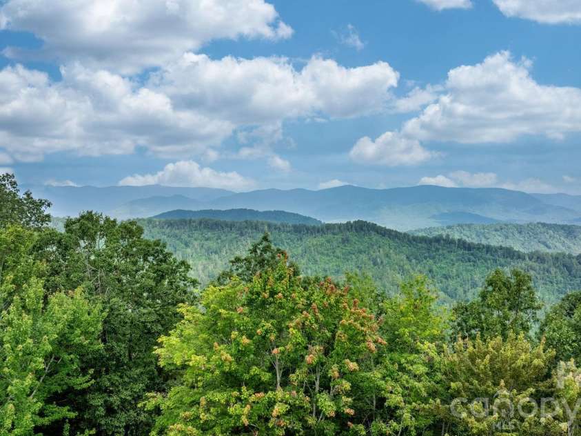 4415 Laurel Ridge Drive, Lenoir, NC 28645.  MLS# CAR4290774, YatesRealty ID 1718. 