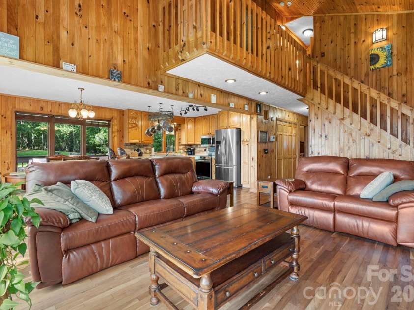 4415 Laurel Ridge Drive, Lenoir, NC 28645.  MLS# CAR4290774, YatesRealty ID 1718. 