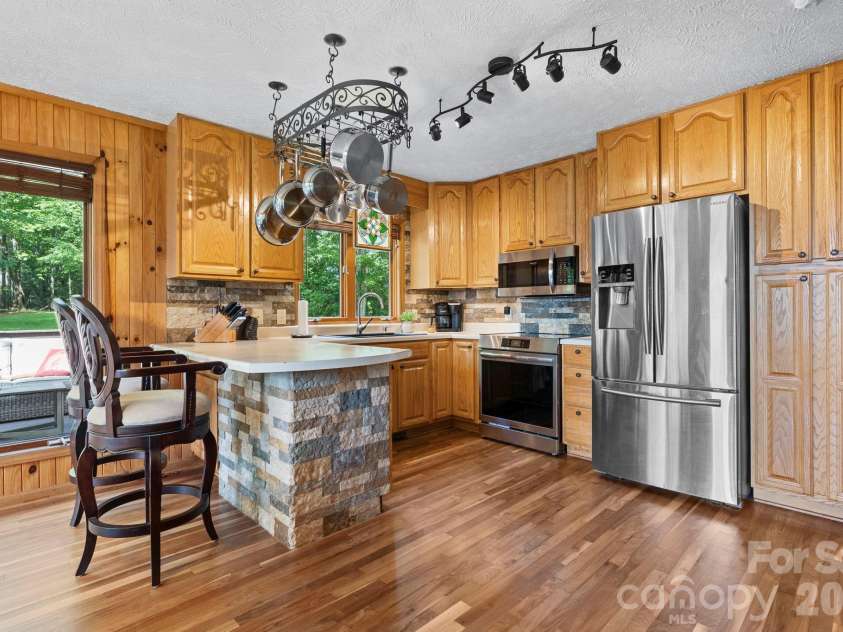 4415 Laurel Ridge Drive, Lenoir, NC 28645.  MLS# CAR4290774, YatesRealty ID 1718. 