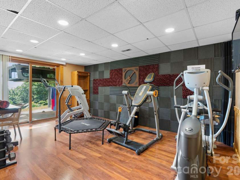 4415 Laurel Ridge Drive, Lenoir, NC 28645.  MLS# CAR4290774, YatesRealty ID 1718. 