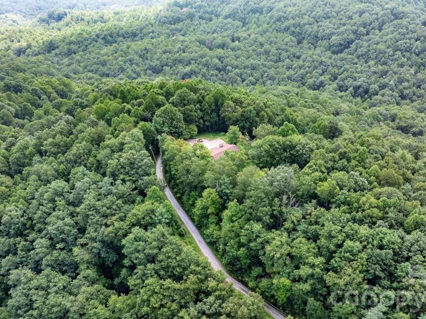 4415 Laurel Ridge Drive, Lenoir, NC 28645.  MLS# CAR4290774, YatesRealty ID 1718. 