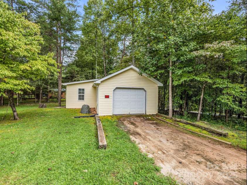 191 Big Cedar Drive, Rutherfordton, NC 28139.  MLS# CAR4264516, YatesRealty ID 17180. 