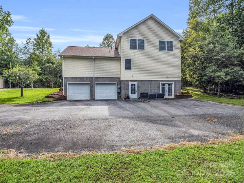 191 Big Cedar Drive, Rutherfordton, NC 28139.  MLS# CAR4264516, YatesRealty ID 17180. 