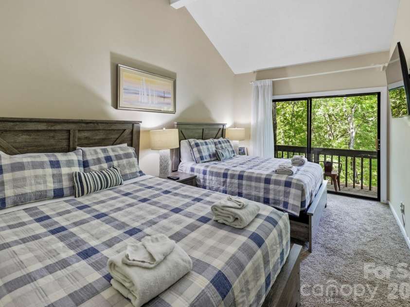 126 Hillside Court, Lake Lure, NC 28746.  MLS# CAR4375552, YatesRealty ID 17181. 