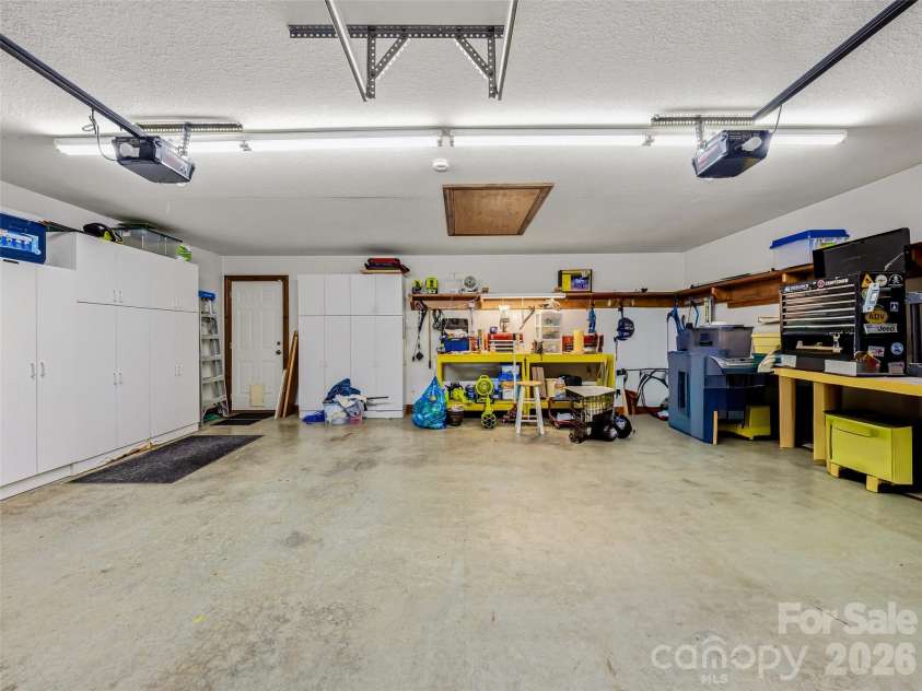 19 Doshia Lane, Fletcher, NC 28732.  MLS# CAR4376164, YatesRealty ID 17182. 