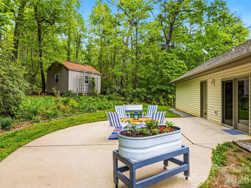 19 Doshia Lane, Fletcher, NC 28732.  MLS# CAR4376164, YatesRealty ID 17182. 