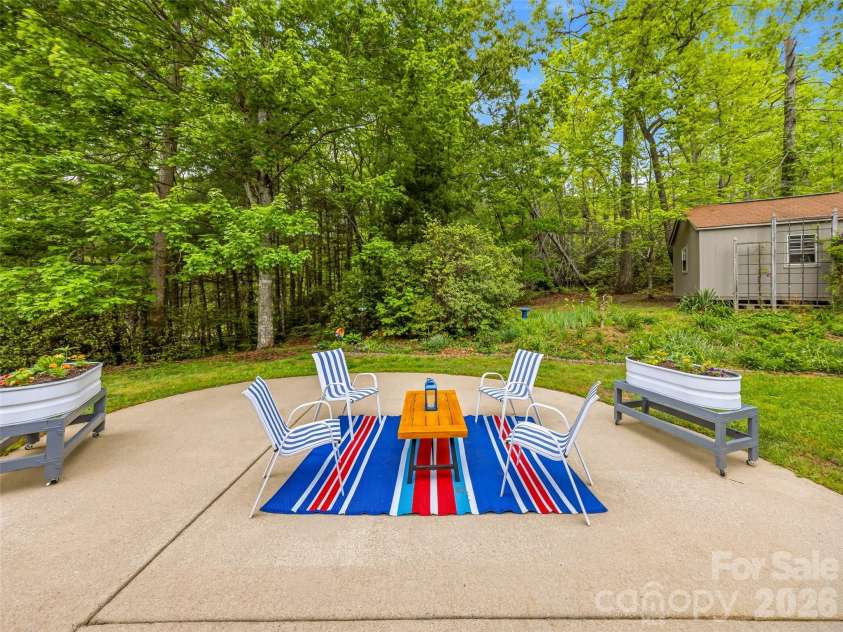 19 Doshia Lane, Fletcher, NC 28732.  MLS# CAR4376164, YatesRealty ID 17182. 