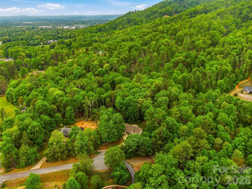 19 Doshia Lane, Fletcher, NC 28732.  MLS# CAR4376164, YatesRealty ID 17182. 