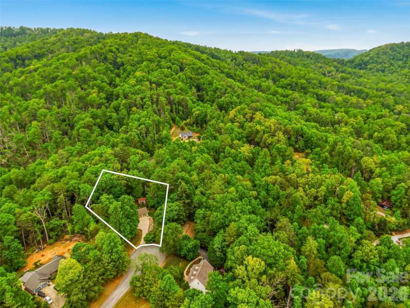 19 Doshia Lane, Fletcher, NC 28732.  MLS# CAR4376164, YatesRealty ID 17182. 