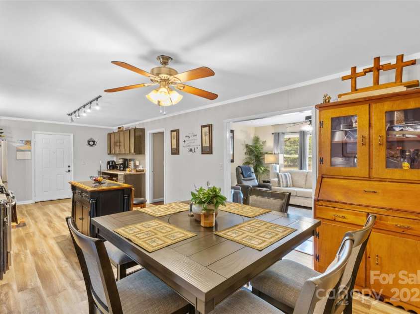 1792 Hoffman Road, Gastonia, NC 28054.  MLS# CAR4254076, YatesRealty ID 17184. 