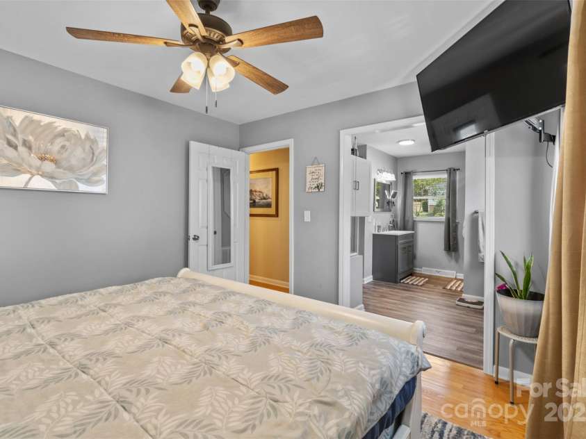 1792 Hoffman Road, Gastonia, NC 28054.  MLS# CAR4254076, YatesRealty ID 17184. 